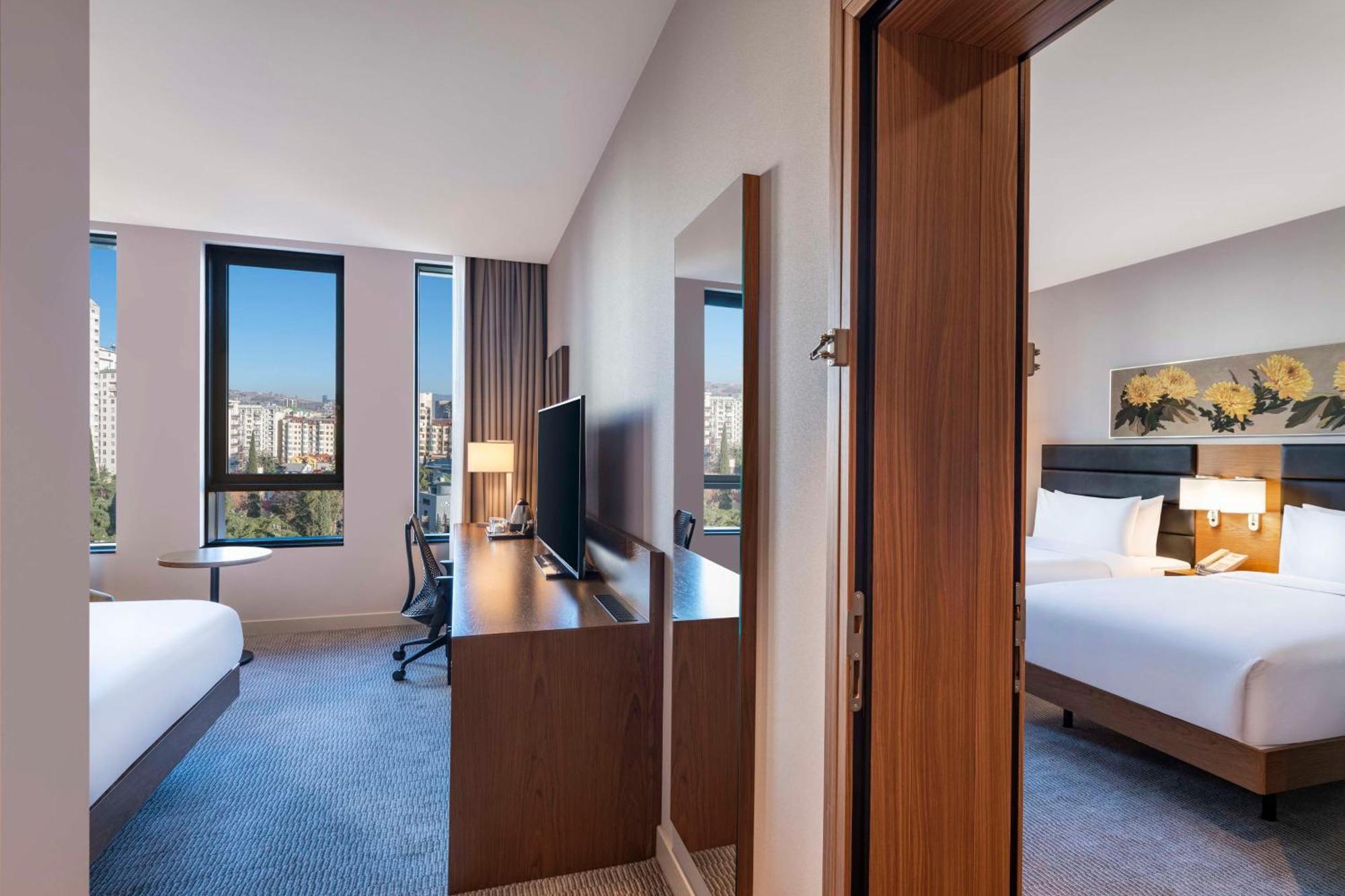 Hilton Garden Inn Tbilisi Chavchavadze Luaran gambar