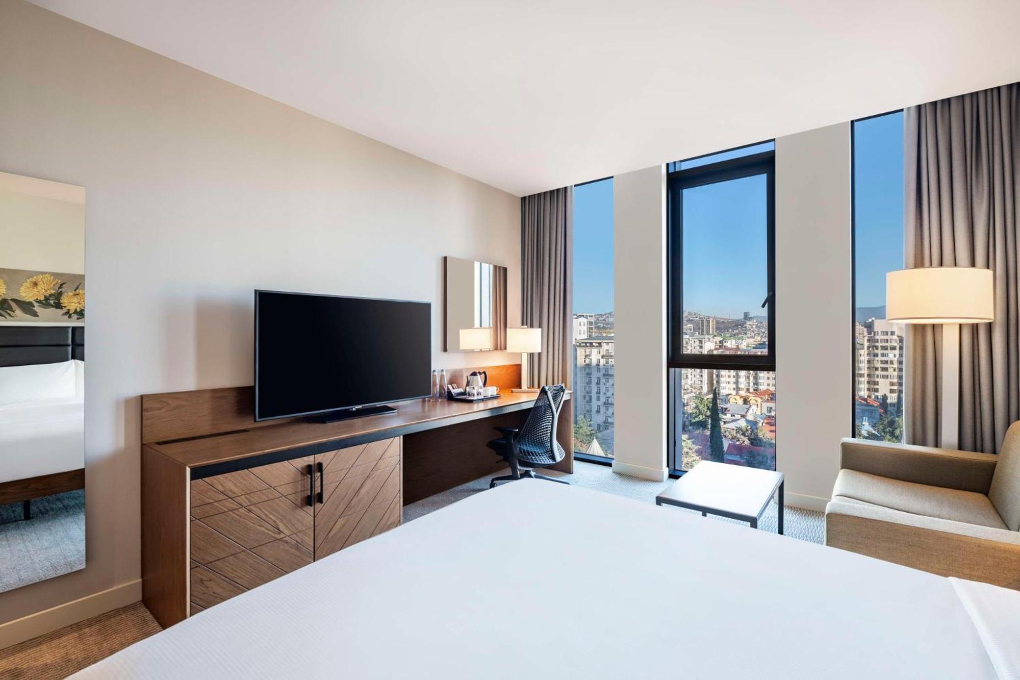 Hilton Garden Inn Tbilisi Chavchavadze Luaran gambar
